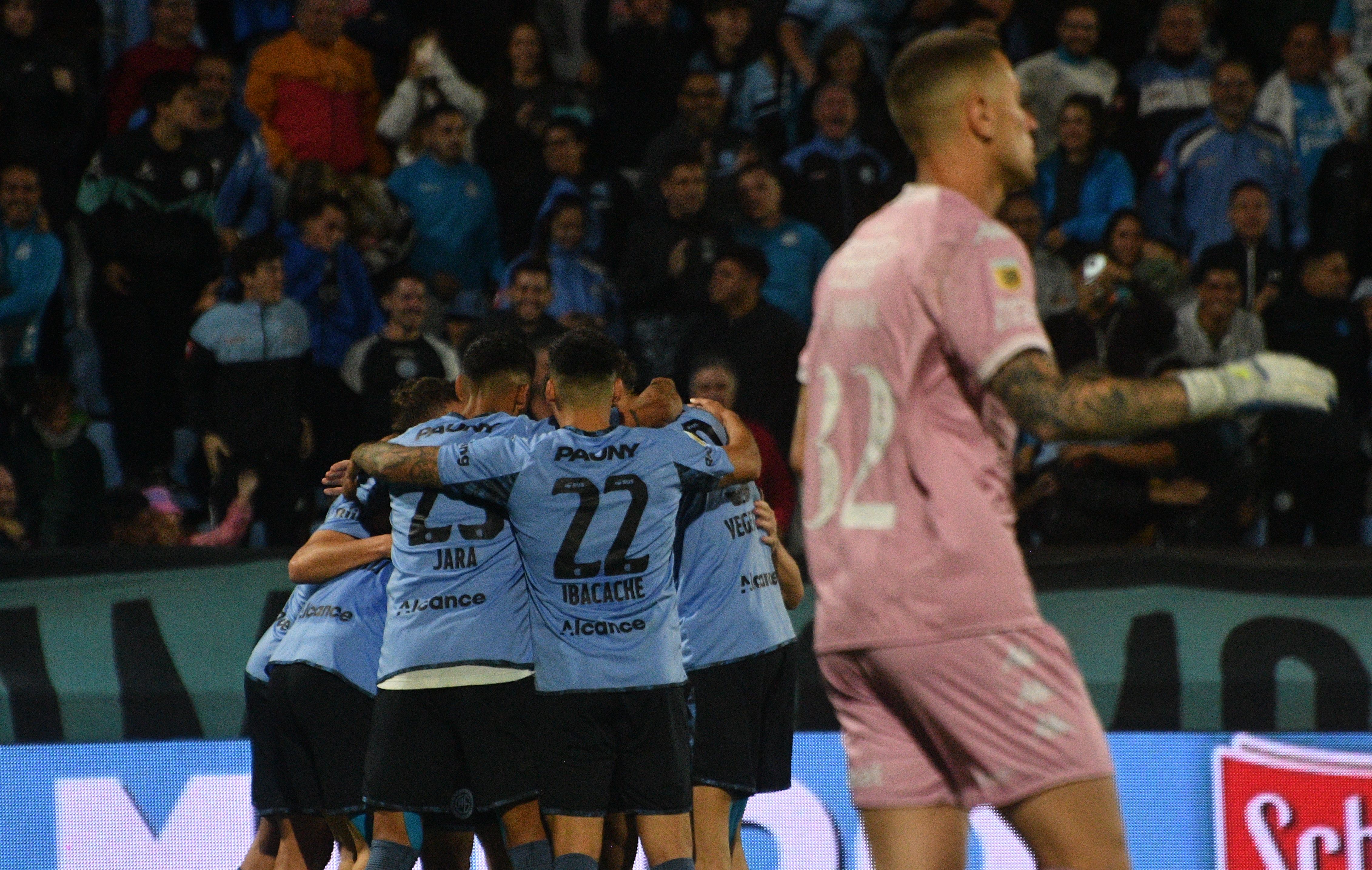  Belgrano derrotó a Huracán, que no levanta cabeza
 