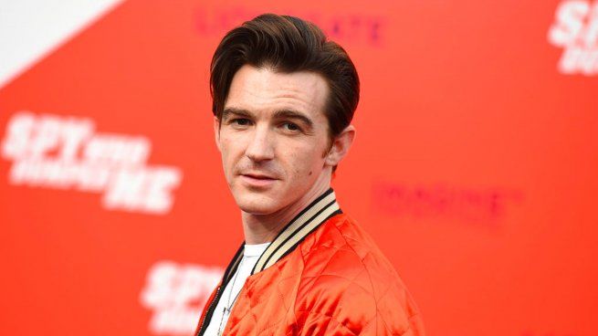  Drake Bell, de Drake & Josh, esta 