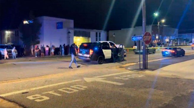  Cuatro adolescentes muertos en EEUU por un tiroteo en una fiesta
 