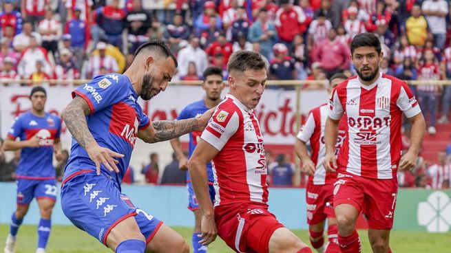  Unión sumó un punto en el debut de Méndez
 