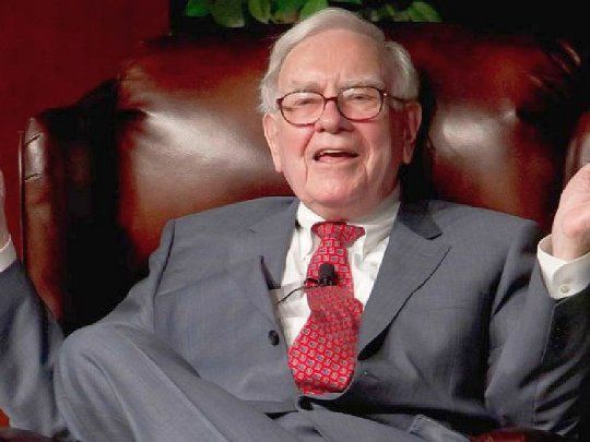  Warren Buffett invirtió en dos sectores claves que ya comenzaron a dar resultados: cuáles son
 