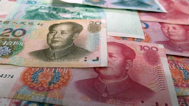  El súper dólar cae por los buenos datos de crecimiento de China
 