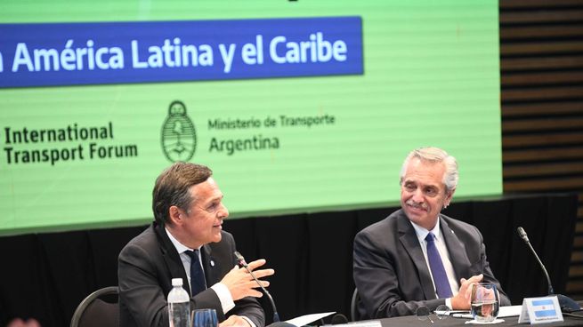  Alberto Fernández resaltó la importancia de construir rutas, trenes y puertos para 