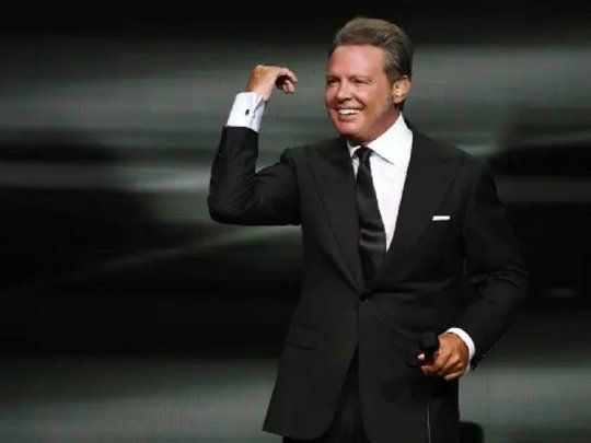  Luis Miguel cumple 53 años y revela las fechas de su gira mundial
 