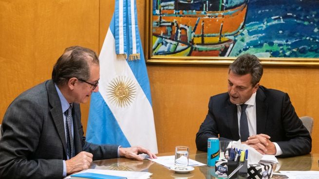  Sergio Massa y Miguel Pesce se reunieron en medio de la tensión cambiaria
 