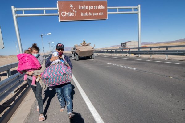 Informe de la ONU advierte de “grave situación” migratoria en la frontera entre Chile y Perú