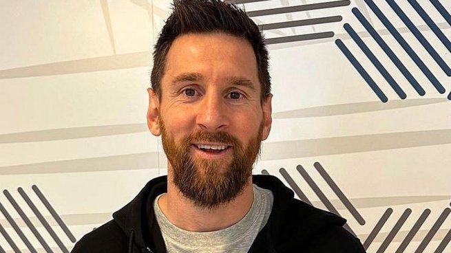  Lionel Messi sigue cosechando premios: recibió tres reconocimientos de la IFFHS
 