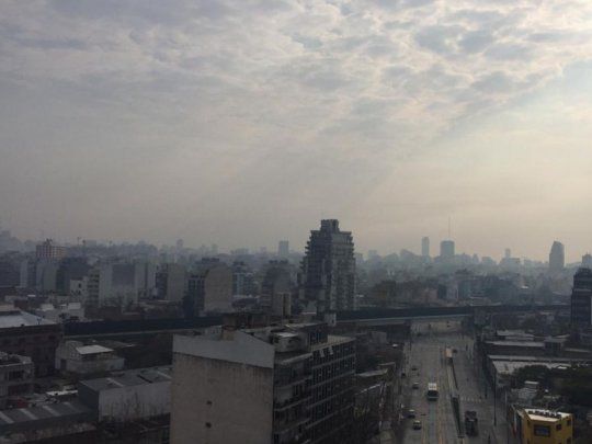  Humo y olor a quemado en la Ciudad de Buenos Aires: el origen sería de Uruguay
 