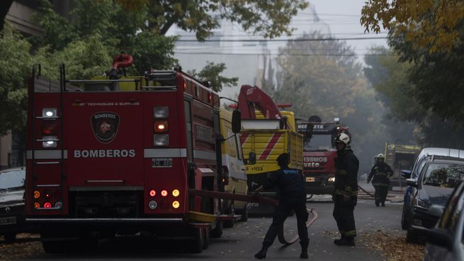  Incendio en Iron Mountain: derrumbaron otra pared por prevención
 