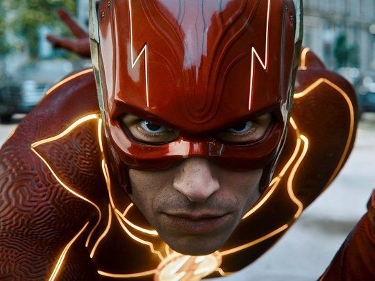  The Flash regala un nuevo trailer mientras se proyecta por primera vez en CinemaCon
 