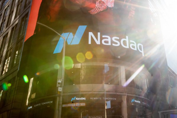 Futuros del Nasdaq suben apoyados en resultados de Microsoft mejor a lo esperado por el mercado