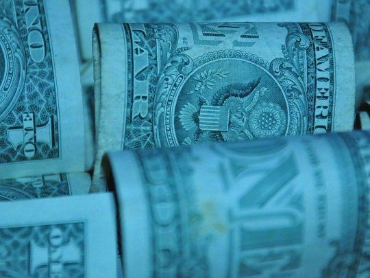  Dólar blue hoy: a cuánto cotiza este jueves 27 de abril de 2023
 