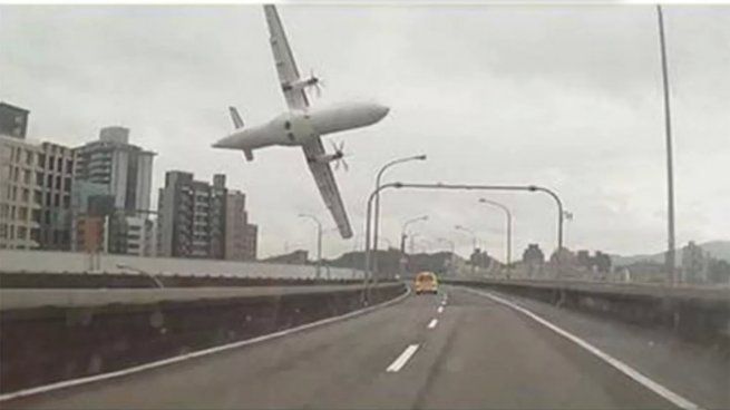  Se conoció el testimonio de un sobreviviente al accidente aéreo más impresionante del mundo
 