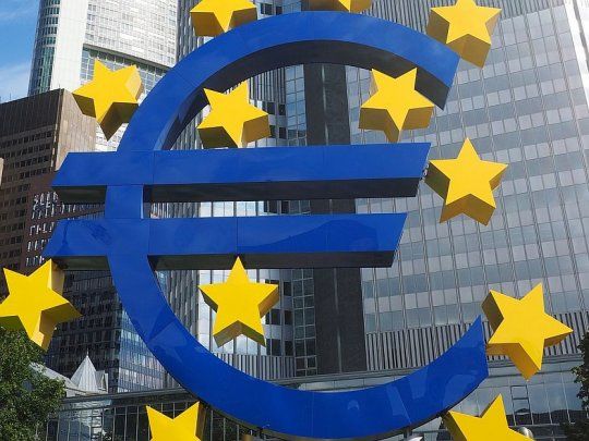  El BCE advirtió sobre efectos negativos de SVB y Suisse Bank para la UE
 