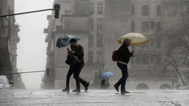  Alerta por tormentas y vientos: en dos horas, la temperatura bajó 10 grados en CABA
 