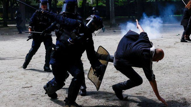  Francia: incidentes y detenciones en masivas marchas contra la reforma jubilatoria
 