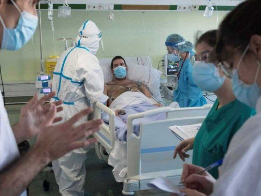  OMS señaló que los sistemas de salud comenzaron a recuperarse de la pandemia de Covid-19
 