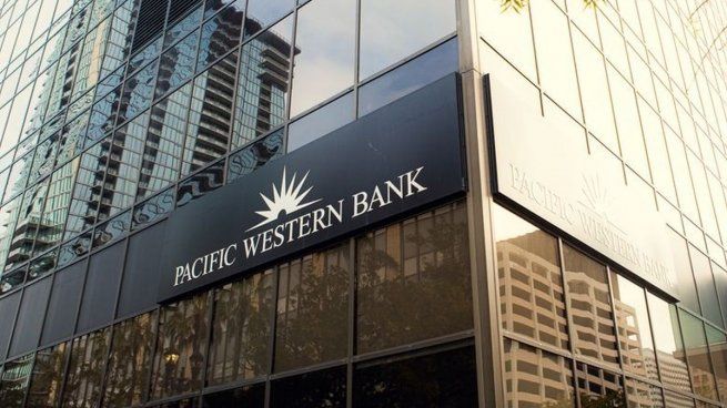  Otro banco se derrumba en Wall Street y temen quiebra: ¿qué pasa con PacWest?
 