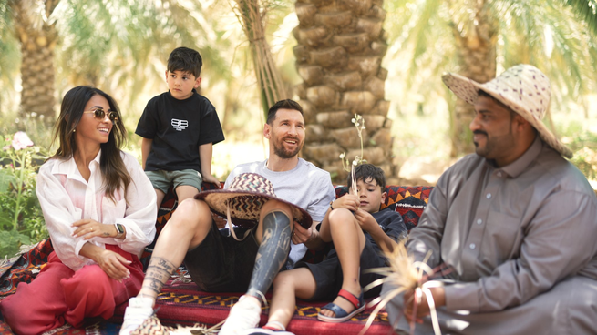  Cómo fue el viaje a Arabia Saudita que le costó a Messi una sanción del PSG
 