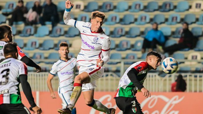  San Lorenzo rescató un buen empate en Chile
 