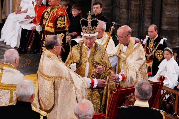 El rey Carlos III fue coronado en la Abadía de Westminster en Londres