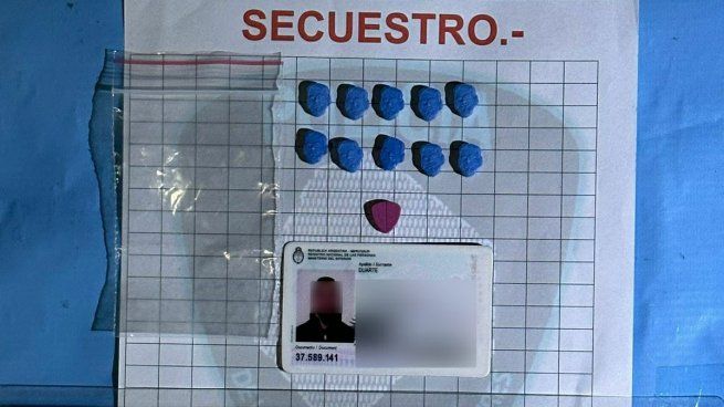  Ciudad: secuestran pastillas de éxtasis con la cara de Messi 
 