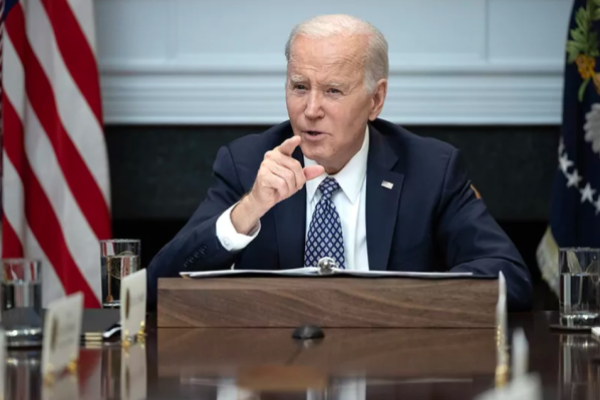 Biden convoca a los líderes del Congreso para evitar el default