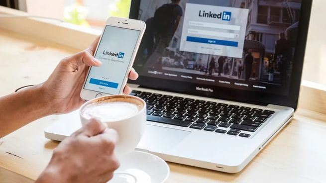  LinkedIn cerrará su plataforma en China y recortará 700 puestos de trabajo
 