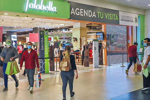 Falabella mantiene tendencia del año pasado y cierra primer trimestre con pérdidas