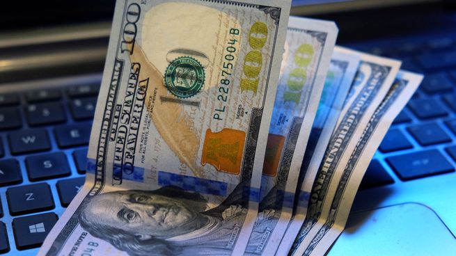  Dólar blue hoy: a cuánto cerró este miércoles 10 de mayo de 2023
 
