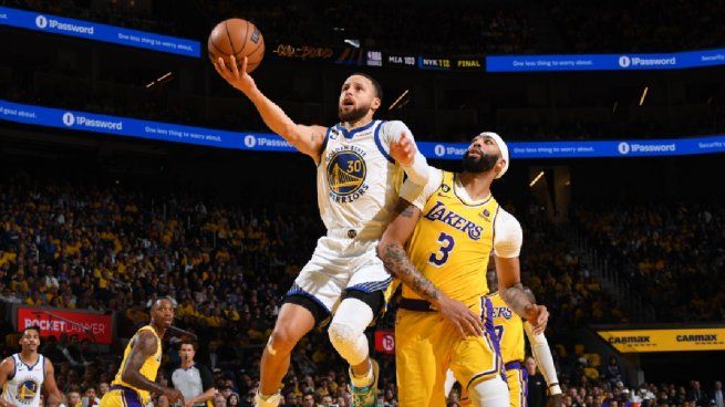  Los Warriors vencieron a los Lakers y siguen con vida en los Playoffs
 