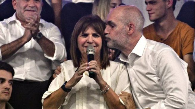  Larreta y Bullrich se mostraron juntos para bajar tensiones en JxC
 