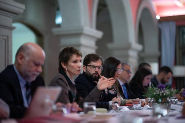 Cónclave en Cerro Castillo: Boric refuerza mandato a ministros y oficialismo de construir mayorías para viabilizar reformas estructurales