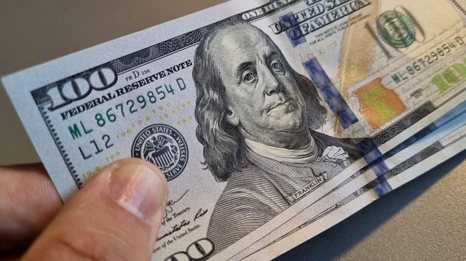  El dólar financiero rebota tras sufrir su mayor baja semanal en ocho meses
 