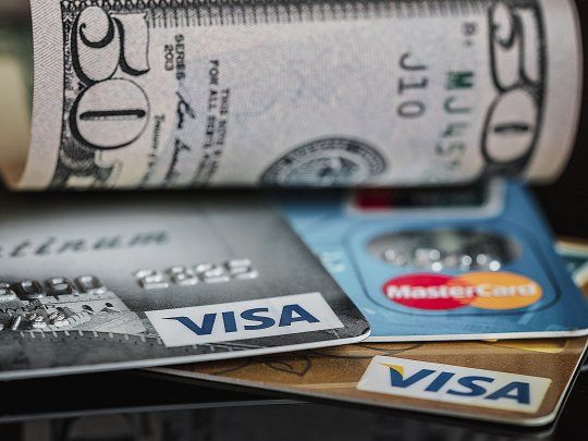  Cepo al dólar: el Banco Central pone límites a la compra de gift cards en el exterior
 