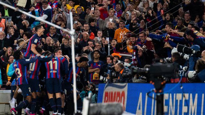  Barcelona puede ser campeón en el derbi de la ciudad ante Espanyol
 