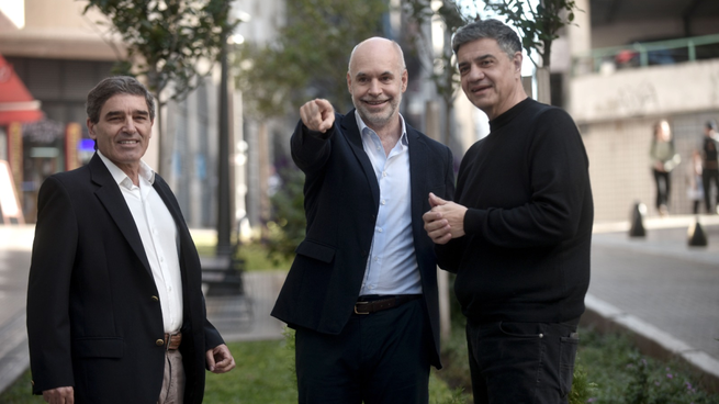  La foto de Larreta con los dos precandidatos del PRO en la Ciudad tras el acuerdo con Bullrich
 