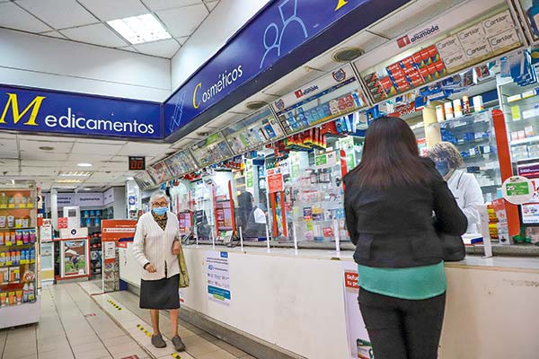 Inversionistas chilenos liderados por LarrainVial compran Farmacias Ahumada y apuestan por devolverla al liderazgo de la industria