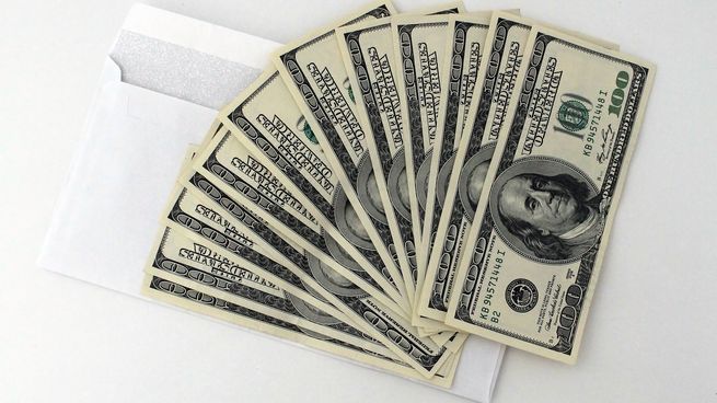  Dólares financieros suben por tercer día consecutivo y tocan nuevos máximos en tres semanas
 