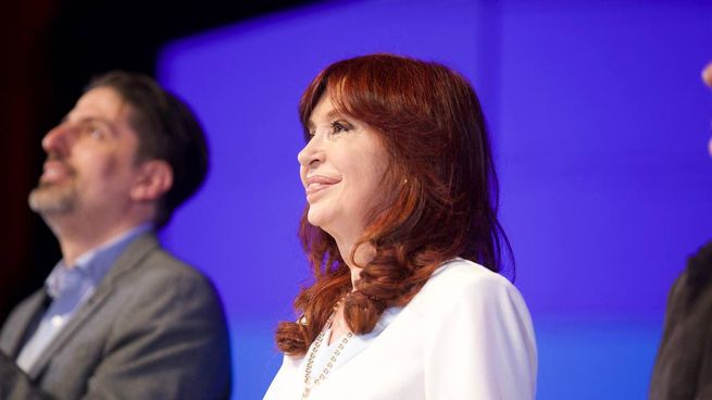  Cristina Kirchner hoy en C5N, tras bajarse de su candidatura
 