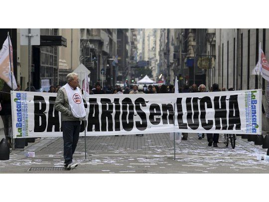  Paritarias: La Bancaria no aceptó la revisión por insuficiente
 