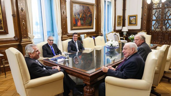  Alberto Fernández recibió a la cúpula de la Bolsa de Comercio 
 