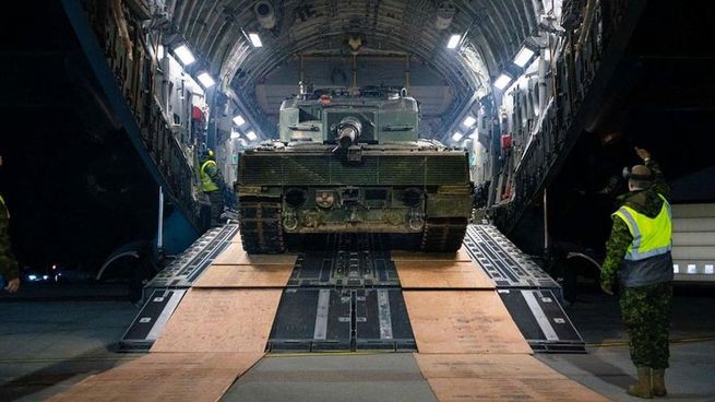  Alemania envió a Ucrania tanques similares a los de la Segunda Guerra Mundial
 