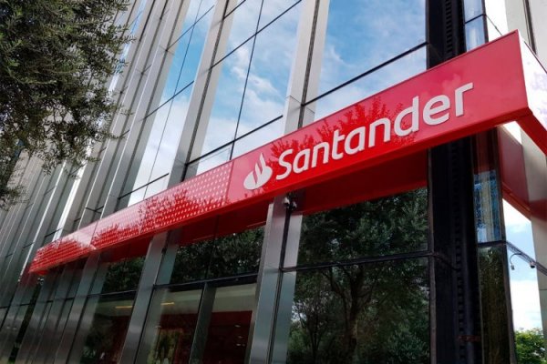 Cuenta vista masiva y banca especializada en empresas automotrices y multilatinas: los nuevos planes de Santander Chile