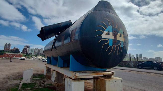  Mar del Plata: repusieron la réplica del submarino ARA San Juan
 