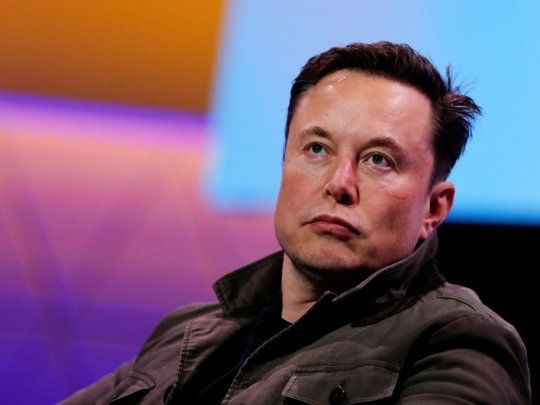  Elon Musk desaconsejó a los inversores poner los ahorros de su vida en criptomonedas
 