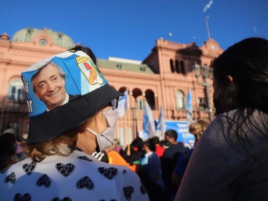  A 20 años de su asunción, dirigentes recuerdan a Néstor Kirchner y convocan a la Plaza
 