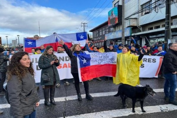 Masivas movilizaciones de trabajadores salmoneros contra proyecto de áreas protegidas: advierten 