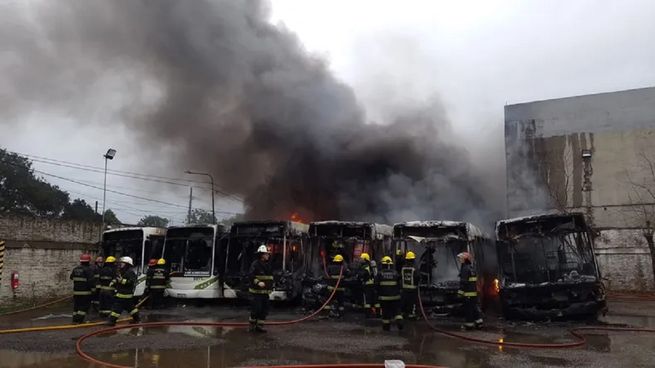  Incendio en depósito de la Línea 57: 