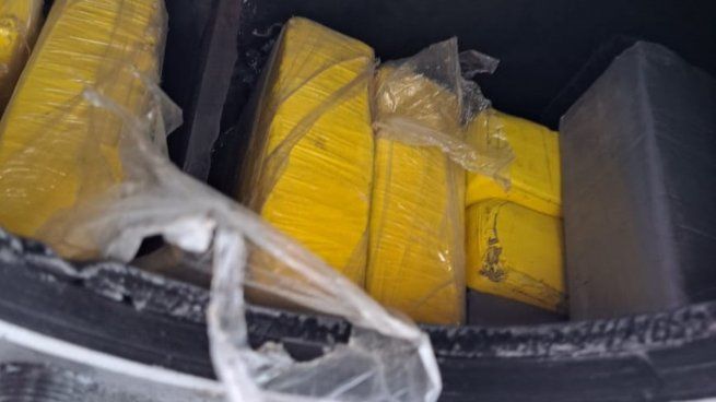  Aduana: descubren más de 100 kg de cocaína en un camión de bananas
 